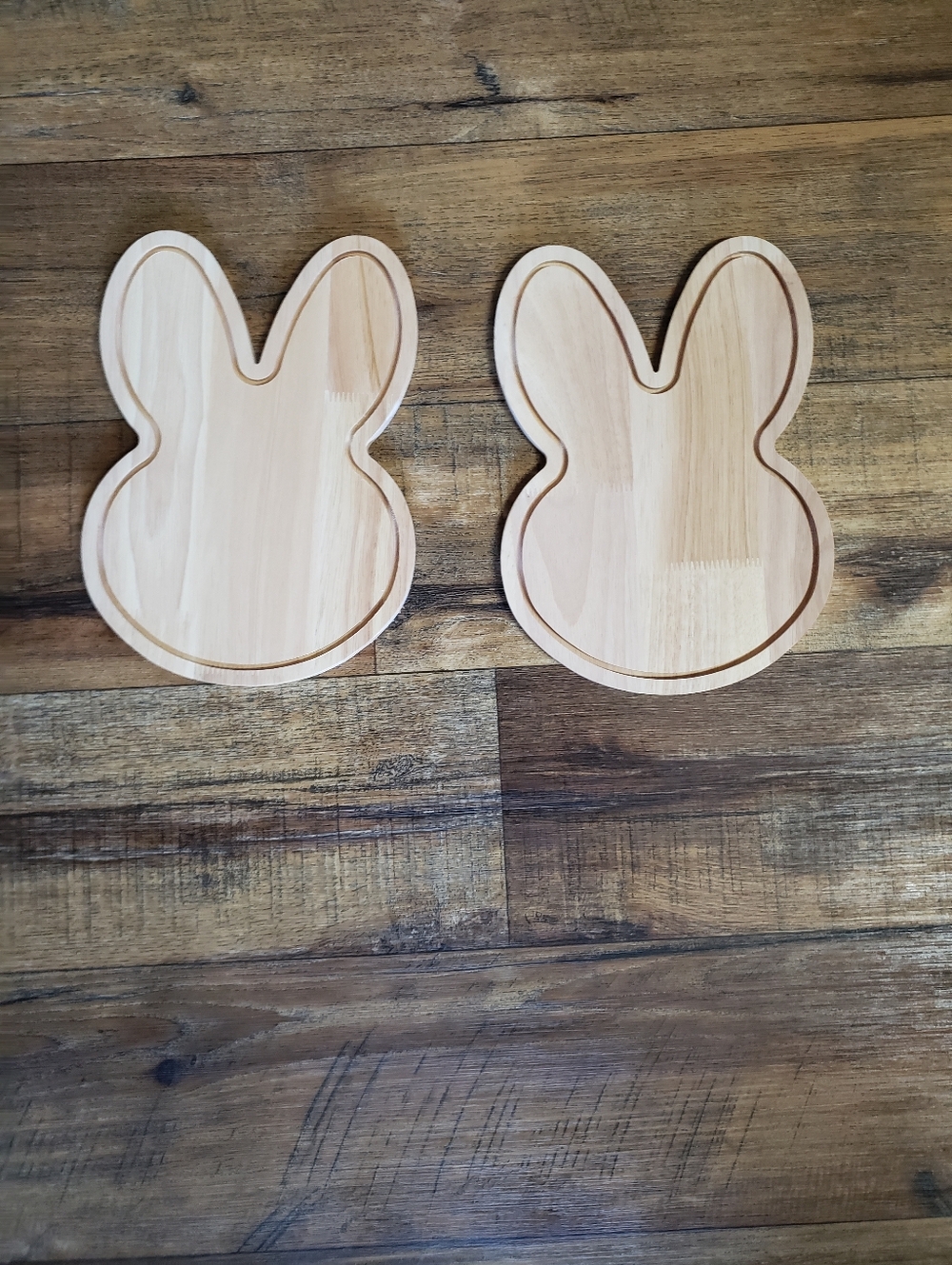 Bunny-Shaped Wooden Serving/Cutting Boards- Set of 2 - Natural Wood